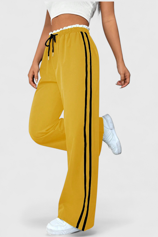 Pantalón Deportivo Alanys de Pierna Acampanada con Detalles Laterales