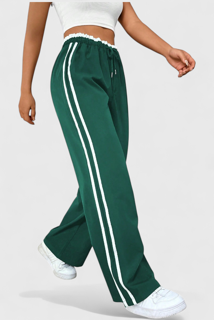 Pantalón Deportivo Alanys de Pierna Acampanada con Detalles Laterales