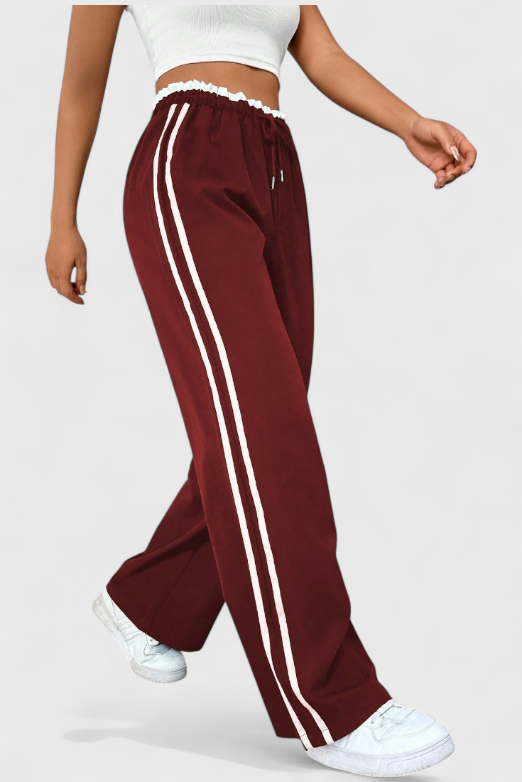 Pantalón Deportivo Alanys de Pierna Acampanada con Detalles Laterales
