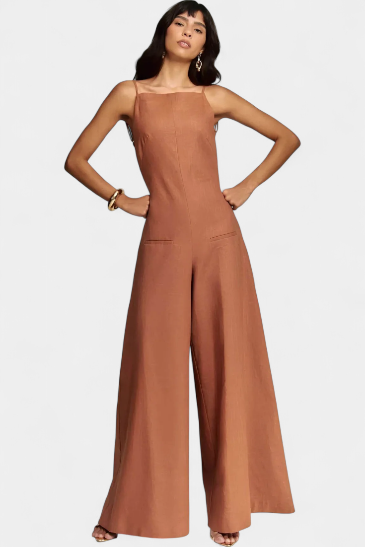 Belén Mono Halter de Ramio con Pernera Ancha y Escote Recto