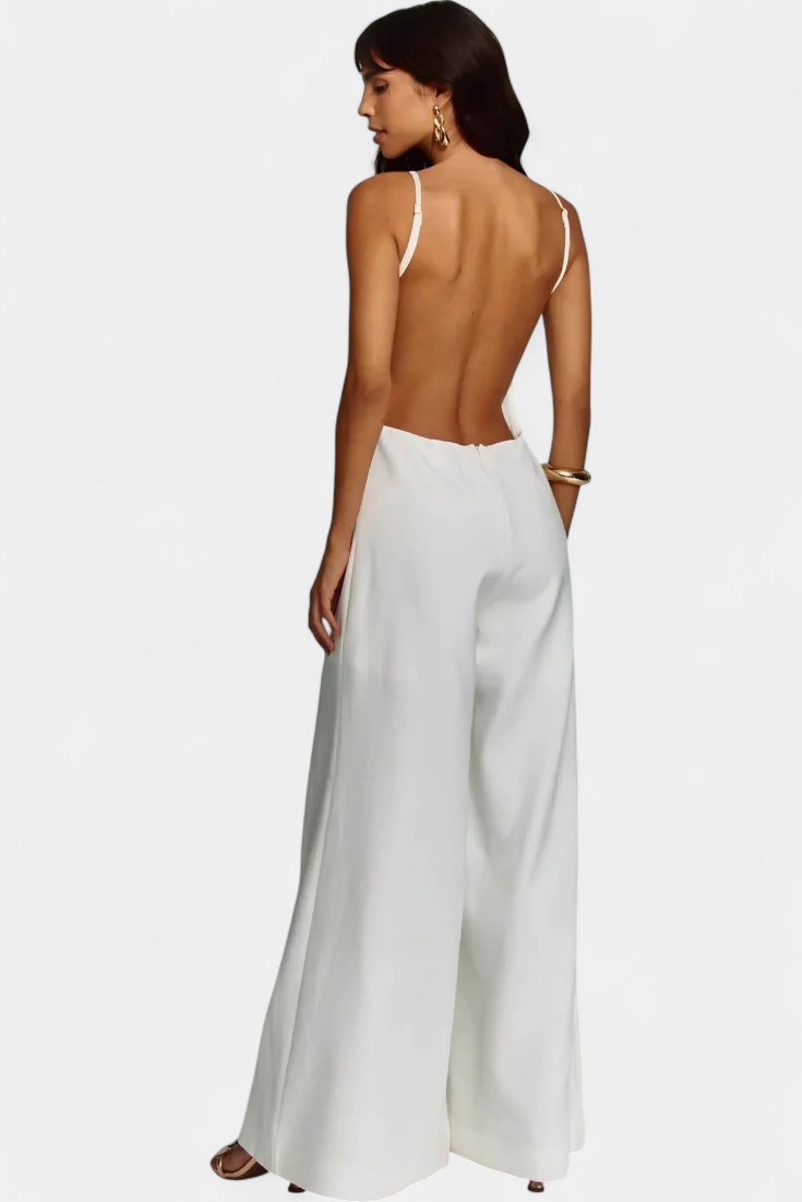 Belén Mono Halter de Ramio con Pernera Ancha y Escote Recto
