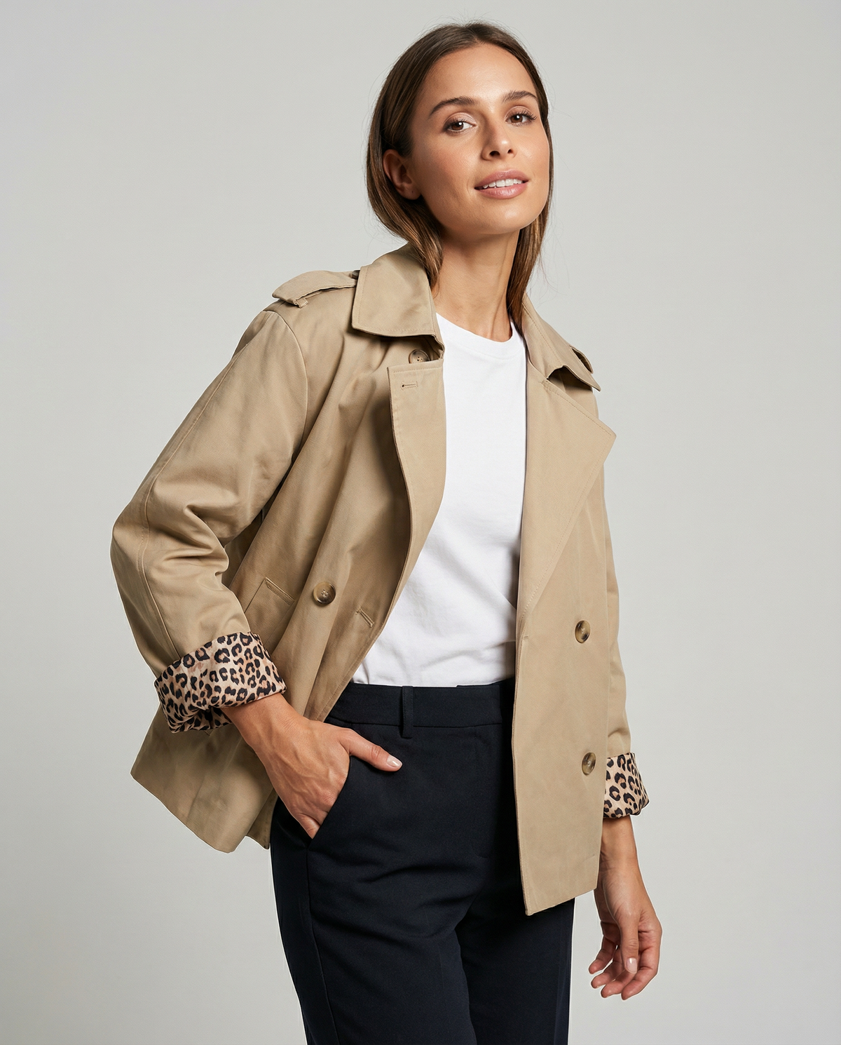Gabardina con Estampado de Leopardo para Mujer – Capas Chic para el Entretempo