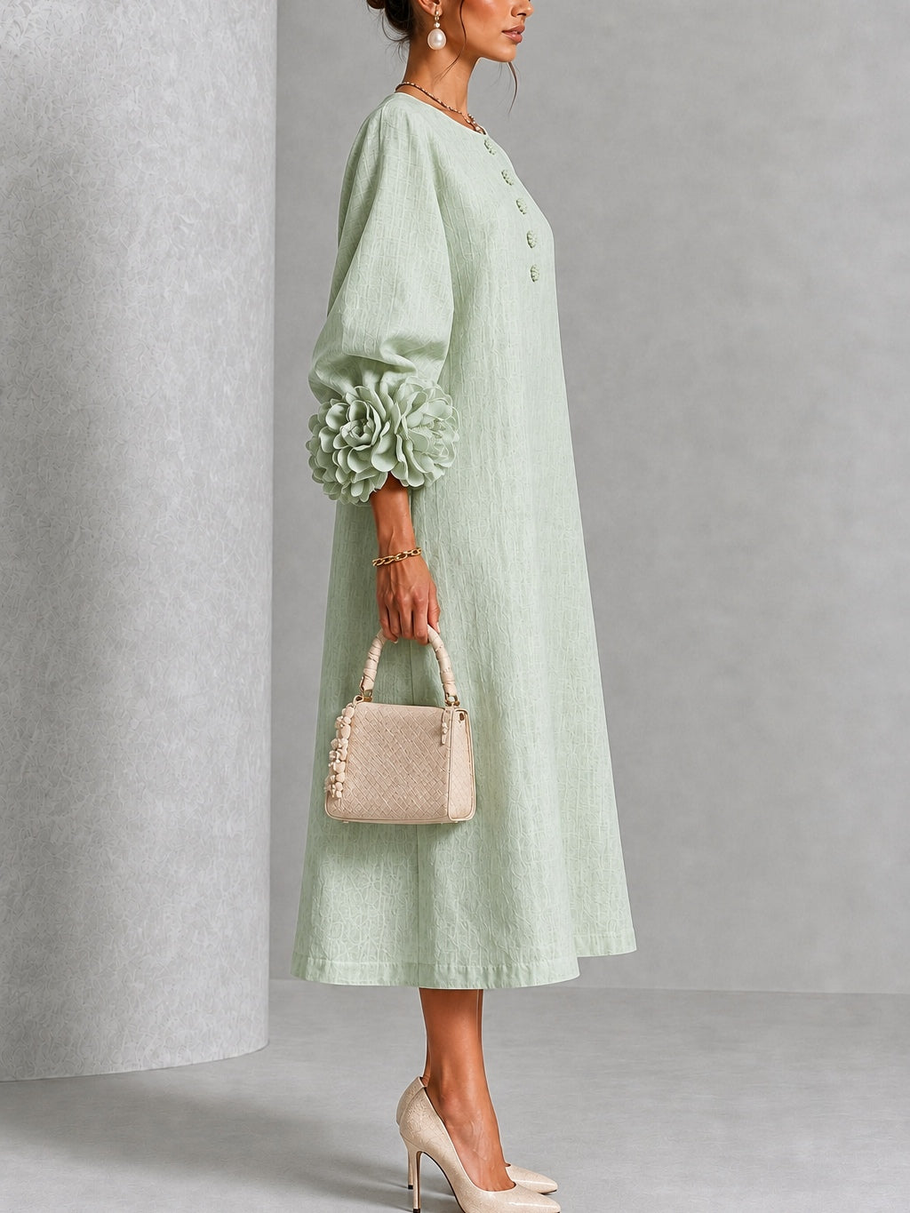 Capucine | Vestido midi con mangas abullonadas y botones florales