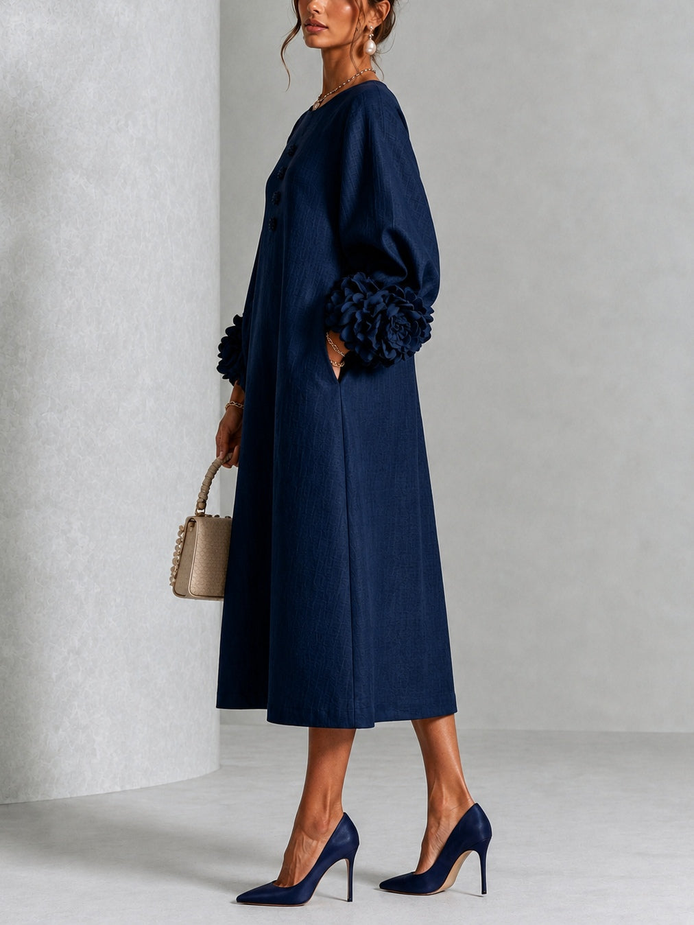 Capucine | Vestido midi con mangas abullonadas y botones florales