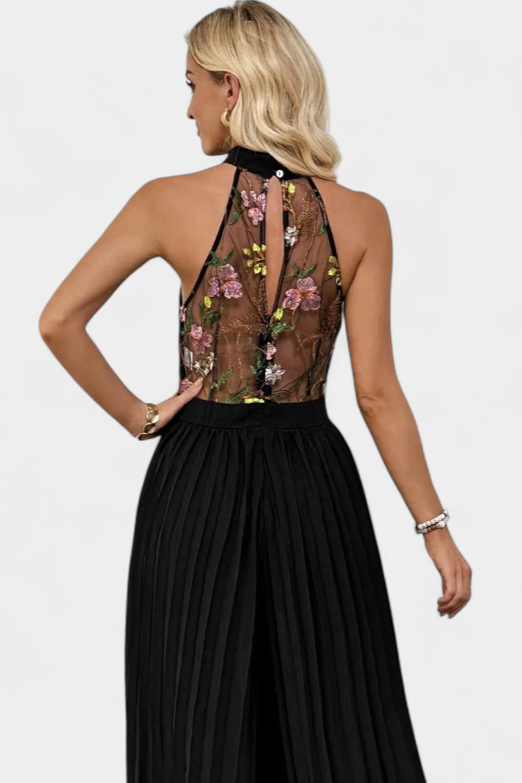 Maruja Mono Halter de Encaje Floral con Pantalón Palazzo Plisado