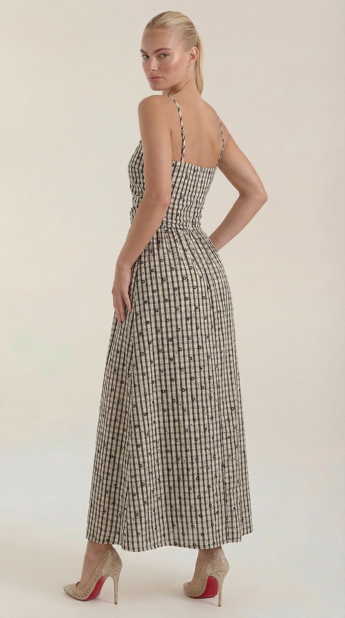Vestido midi de cuadros para verano