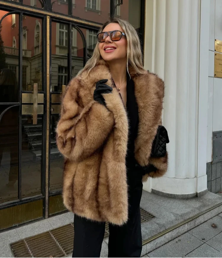 Abrigo Oversized de Pelo Sintético Marrón Lujoso para Mujer